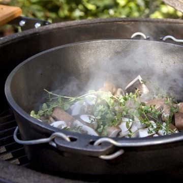 Духовка голландская Big Green Egg DO, чугунная